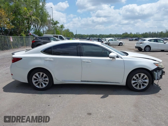 2013 Lexus ES 300h Hybrid with VIN JTHBW1GG0D2002520, listed as a IAAI auction lot 42049567 with 195,538 mi miles. Bid and sale history available at carsss.com. Image 14.