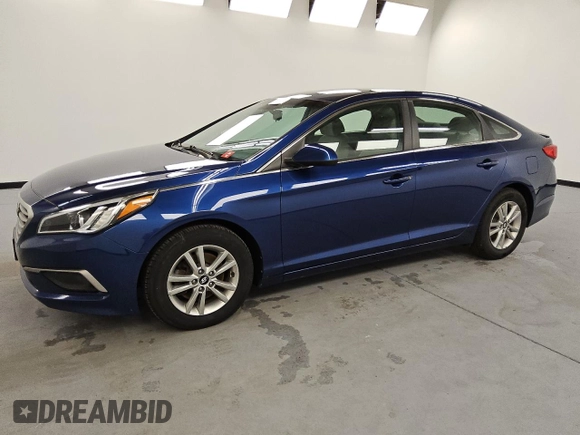 2017 Hyundai Sonata SE z VIN 5NPE24AF8HH481091, wystawiony jako Copart lot #57140915 z przebiegiem 71 033 mil mil oraz Czysty tytuł • Clean title. Historia ofert i sprzedaży dostępna na DreamBid. Obrazek 1.
