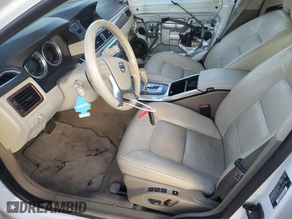 2012 Volvo XC70 3.2L with VIN YV4952BZ5C1133123, listed as a Copart auction lot 86286304 with 131,845 mi miles and Salvage Title. Bid and sale history available at DreamBid. Image 7.