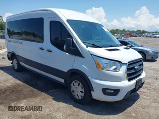 2020 Ford Transit Passenger XL z VIN 1FBAX2C80LKA23515, wystawiony jako IAAI lot #42176965 z przebiegiem 219 360 mil mil oraz . Historia ofert i sprzedaży dostępna na DreamBid. Obrazek 1.