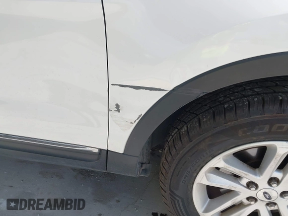 2011 Ford Explorer XLT with VIN 1FMHK7D83BGA41444, listed as a IAAI auction lot 41965742 with 101,633 mi miles and . Bid and sale history available at DreamBid. Image 12.