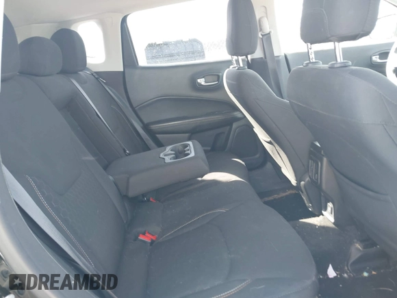 2018 Jeep Compass Sport with VIN 3C4NJCAB1JT301868, listed as a IAAI auction lot 41762166 with 119,933 mi miles. Bid and sale history available at carsss.com. Image 8.