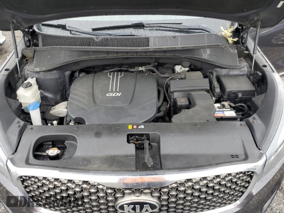 2016 Kia Sorento SX z VIN 5XYPKDA51GG152979, wystawiony jako Copart lot #57942165 z przebiegiem 189 283 mil mil oraz Szkoda całkowita • Salvage title. Historia ofert i sprzedaży dostępna na DreamBid. Obrazek 12.