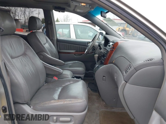 2005 Toyota Sienna XLE with VIN 5TDZA22C05S268221, listed as a IAAI auction lot 41914653 with 250,236 mi miles and . Bid and sale history available at DreamBid. Image 5.