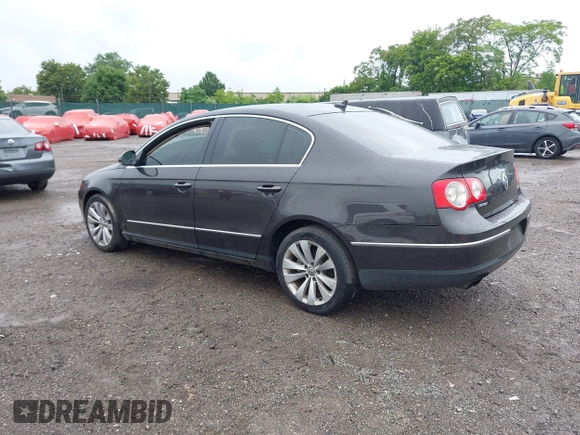 2008 Volkswagen Passat Komfort with VIN WVWAK73C88P052203, listed as a IAAI auction lot 42461111 with 197,988 mi miles and . Bid and sale history available at DreamBid. Image 3.