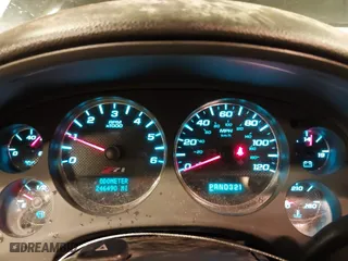 2008 Chevrolet Avalanche LS with VIN 3GNFK12378G169464, listed as a IAAI auction lot 41371639 with 246,490 mi miles. Bid and sale history available at carsss.com. Image 7.