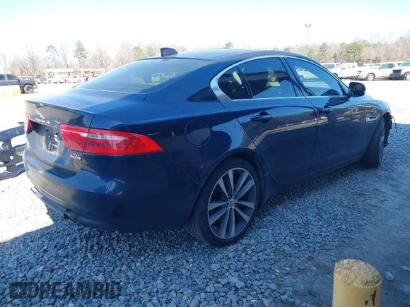 2018 Jaguar XE 25t Prestige with VIN SAJAK4FXXJCP36634, listed as a IAAI auction lot 41661035 with 56,099 mi miles. Bid and sale history available at carsss.com. Image 4.