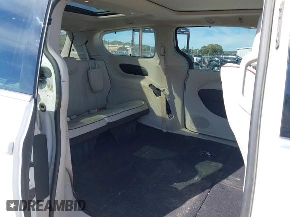 2017 Chrysler Pacifica Limited with VIN 2C4RC1GG6HR659936, listed as a IAAI auction lot 42024887 with 83,705 mi miles and . Bid and sale history available at DreamBid. Image 8.
