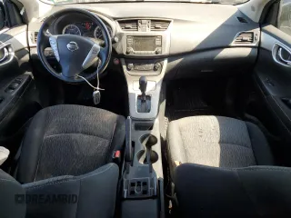 2015 Nissan Sentra SV z VIN 3N1AB7AP9FY358847, wystawiony jako Copart lot #56522215 z przebiegiem 76 253 mil mil oraz Szkoda całkowita • Salvage title. Historia ofert i sprzedaży dostępna na DreamBid. Obrazek 8.
