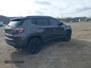 2019 Jeep Compass Latitude with VIN 3C4NJDBB4KT593022, listed as a IAAI auction lot 41627841 with 69,443 mi miles and . Bid and sale history available at DreamBid. Image 4.