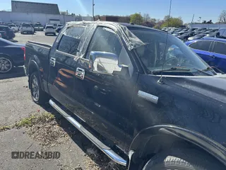 2006 Ford F-150 XLT with VIN 1FTPW12566FA26510, listed as a IAAI auction lot 42075086 with 182,139 mi miles. Bid and sale history available at carsss.com. Image 1.
