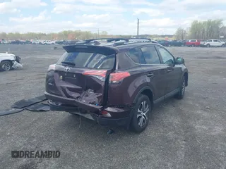 2018 Toyota RAV4 LE with VIN 2T3BFREV5JW775651, listed as a IAAI auction lot 42006476 with 89,633 mi miles. Bid and sale history available at carsss.com. Image 4.