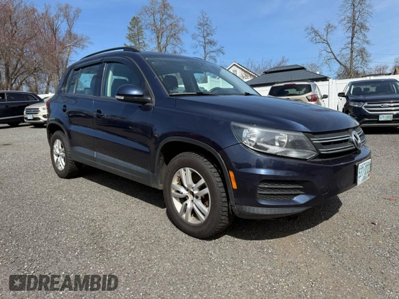 2016 Volkswagen Tiguan S with VIN WVGBV7AX1GW001756, listed as a Copart auction lot 53538165 with 105,641 mi miles and Clean Title. Bid and sale history available at DreamBid. Image 1.