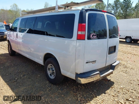 2015 Chevrolet Express Passenger LT с VIN 1GAZG1FG7F1107927, выставлен на аукционе IAAI как лот 41876551 с пробегом 185 472 миль миль и . История ставок и продаж доступна на DreamBid. Изображение 3.