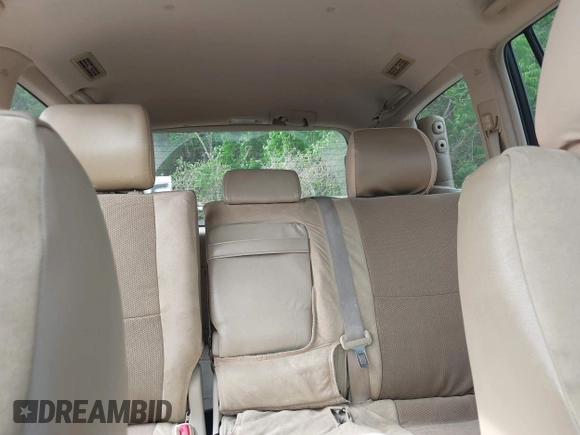 2007 Lexus GX 470 z VIN JTJBT20X570148905, wystawiony jako IAAI lot #42025227 z przebiegiem 293 379 mil mil oraz . Historia ofert i sprzedaży dostępna na DreamBid. Obrazek 17.