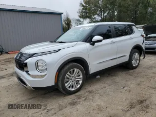 2023 Mitsubishi Outlander ES z VIN JA4J3TA85PZ010816, wystawiony jako Copart lot #49459575 z przebiegiem 32 785 mil mil oraz Szkoda całkowita • Salvage title. Historia ofert i sprzedaży dostępna na DreamBid. Obrazek 1.