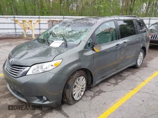 2011 Toyota Sienna XLE AAS z VIN 5TDYK3DC0BS062372, wystawiony jako IAAI lot #42257069 z przebiegiem 195 698 mil mil oraz . Historia ofert i sprzedaży dostępna na DreamBid. Obrazek 2.