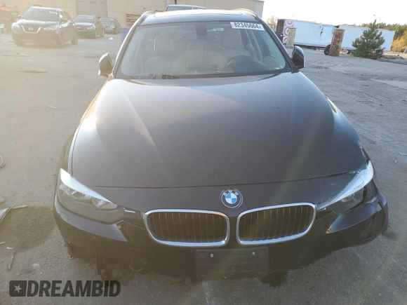 2015 BMW 3 Series 328i xDrive z VIN WBA3G7C58FK297859, wystawiony jako Copart lot #82345664 z przebiegiem 118 052 mil mil oraz Szkoda całkowita • Salvage title. Historia ofert i sprzedaży dostępna na DreamBid. Obrazek 5.