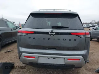 2024 Nissan Pathfinder SL z VIN 5N1DR3CC8RC233291, wystawiony jako IAAI lot #42006096 z przebiegiem 21 839 mil mil oraz . Historia ofert i sprzedaży dostępna na DreamBid. Obrazek 17.