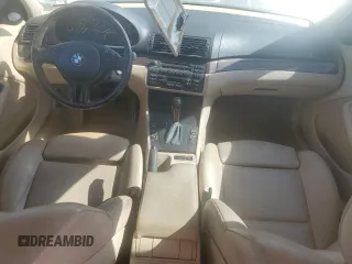 2003 BMW 3 Series 325i with VIN WBAET37423NJ33256, listed as a Copart auction lot 43985715 with 117,346 mi miles and Clean Title. Bid and sale history available at DreamBid. Image 8.