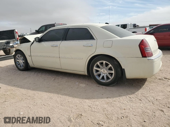 2005 Chrysler 300 with VIN 2C3AA63HX5H553395, listed as a Copart auction lot 44969625 with 112,726 mi miles and Salvage Title. Bid and sale history available at carsss.com. Image 2.