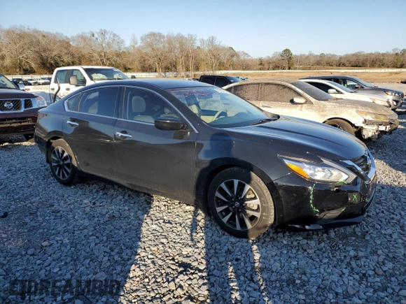 2017 Nissan Altima SV z VIN 1N4AL3AP9HC493525, wystawiony jako Copart lot #43763815 z przebiegiem 180 058 mil mil oraz Szkoda całkowita • Salvage title. Historia ofert i sprzedaży dostępna na DreamBid. Obrazek 4.