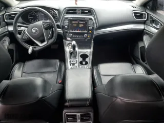 2019 Nissan Maxima SR with VIN 1N4AA6AV7KC365944, listed as a Copart auction lot 45151355 with 137,775 mi miles and Salvage Title. Bid and sale history available at carsss.com. Image 8.