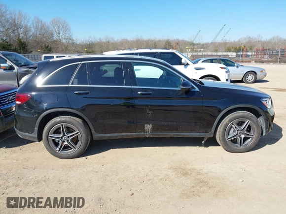 2021 Mercedes-Benz GLC 300 z VIN W1N0G8EB3MV307247, wystawiony jako IAAI lot #41654535 z przebiegiem 31 292 mil mil oraz . Historia ofert i sprzedaży dostępna na DreamBid. Obrazek 13.