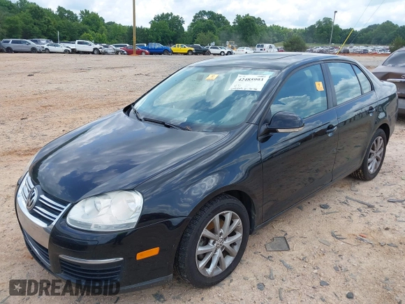 2010 Volkswagen Jetta Limited Edition z VIN 3VWRX7AJ6AM141816, wystawiony jako IAAI lot #42485993 z przebiegiem 232 329 mil mil oraz . Historia ofert i sprzedaży dostępna na DreamBid. Obrazek 2.
