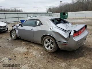 2014 Dodge Challenger SXT with VIN 2C3CDYAG1EH107500, listed as a Copart auction lot 45192575 with 139,151 mi miles and Salvage Title. Bid and sale history available at carsss.com. Image 2.