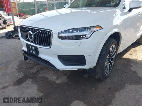 2021 Volvo XC90 Momentum with VIN YV4102PK5M1728451, listed as a IAAI auction lot 41770359 with 69,270 mi miles. Bid and sale history available at carsss.com. Image 19.