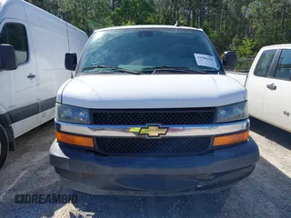 2020 Chevrolet Express Cargo Van with VIN 1GCWGAFG4L1252896, listed as a IAAI auction lot 41996164 with 117,417 mi miles. Bid and sale history available at carsss.com. Image 12.