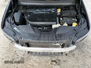 2019 Jeep Cherokee Limited with VIN 1C4PJLDX8KD377501, listed as a Copart auction lot 51636895 with 44,378 mi miles and Clean title. Bid and sale history available at DreamBid. Image 12.