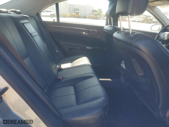 2007 Mercedes-Benz S-Class 5.5L V8 with VIN WDDNG71X07A080500, listed as a Copart auction lot 51584365 with 156,243 mi miles and Salvage Title. Bid and sale history available at carsss.com. Image 10.