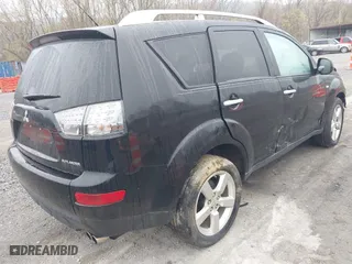 2007 Mitsubishi Outlander XLS with VIN JA4MT41X97Z018573, listed as a IAAI auction lot 41937728 with 151,346 mi miles. Bid and sale history available at carsss.com. Image 4.