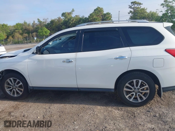 2013 Nissan Pathfinder SV with VIN 5N1AR2MN3DC671772, listed as a IAAI auction lot 41918880 with 116,182 mi miles. Bid and sale history available at carsss.com. Image 15.