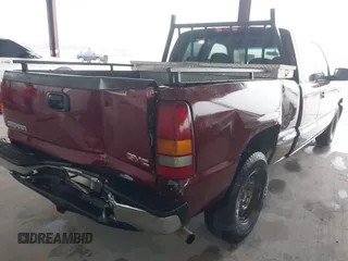 2000 GMC New Sierra 1500 SL with VIN 2GTEC19V8Y1273317, listed as a IAAI auction lot 41290873 with 392,324 mi miles. Bid and sale history available at carsss.com. Image 6.