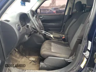 2016 Jeep Patriot Sport z VIN 1C4NJPBB7GD554259, wystawiony jako Copart lot #51657235 z przebiegiem Nie podano mil oraz Szkoda całkowita • Salvage title. Historia ofert i sprzedaży dostępna na DreamBid. Obrazek 7.