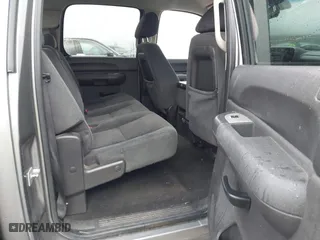 2007 Chevrolet Silverado 1500 LTZ with VIN 2GCEK13M571637081, listed as a IAAI auction lot 41085702 with 202,998 mi miles. Bid and sale history available at carsss.com. Image 8.