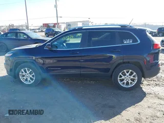 2014 Jeep Cherokee Latitude z VIN 1C4PJMCS6EW145810, wystawiony jako IAAI lot #41802031 z przebiegiem 143 358 mil mil oraz . Historia ofert i sprzedaży dostępna na DreamBid. Obrazek 14.