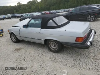 1982 Mercedes-Benz 380 with VIN WDBBA45A0CB014230, listed as a Copart auction lot 71148724 with 133,903 mi miles and Non Repairable. Bid and sale history available at carsss.com. Image 2.
