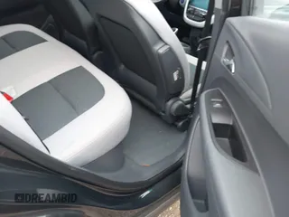 2021 Chevrolet Bolt EV LT z VIN 1G1FY6S0XM4108670, wystawiony jako IAAI lot #41625671 z przebiegiem 20 859 mil mil oraz . Historia ofert i sprzedaży dostępna na DreamBid. Obrazek 8.