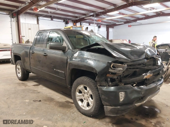 2018 Chevrolet Silverado 1500 LT with VIN 1GCVKREC8JZ318355, listed as a IAAI auction lot 41545597 with 123,895 mi miles. Bid and sale history available at carsss.com. Image 1.