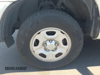 2013 Toyota Tacoma with VIN 5TFTX4CN0DX023945, listed as a IAAI auction lot 42848918 with 322,066 mi miles and . Bid and sale history available at DreamBid. Image 6.