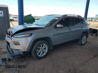 2018 Jeep Cherokee Latitude Plus with VIN 1C4PJLLBXJD519643, listed as a Copart auction lot 59264115 with 95,321 mi miles and Salvage title. Bid and sale history available at DreamBid. Image 1.
