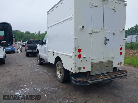2016 Ford F-250 XL с VIN 1FDBF2B60GED17578, выставлен на аукционе IAAI как лот 42436937 с пробегом 404 746 миль миль и . История ставок и продаж доступна на DreamBid. Изображение 3.