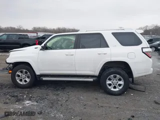 2017 Toyota 4Runner SR5 with VIN JTEBU5JR0H5451303, listed as a IAAI auction lot 41351962 with 68,872 mi miles. Bid and sale history available at carsss.com. Image 15.