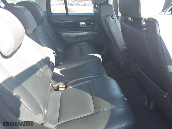 2011 Land Rover Range Rover Sport HSE with VIN SALSF2D41BA273728, listed as a IAAI auction lot 41687944 with 112,984 mi miles. Bid and sale history available at carsss.com. Image 8.