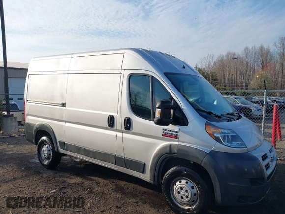 2015 Ram ProMaster Cargo with VIN 3C6TRVBG9FE516729, listed as a IAAI auction lot 41825653 with 141,706 mi miles. Bid and sale history available at carsss.com. Image 1.