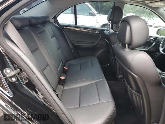 2007 Mercedes-Benz C 230 Sport с VIN WDBRF52H47F928874, выставлен на аукционе Copart как лот 60215445 с пробегом 150 427 миль миль и Списание • Salvage title. История ставок и продаж доступна на DreamBid. Изображение 10.